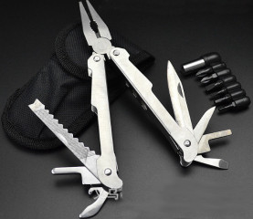 Wielofunkcyjne narzędzie ze szczypcami / multitool