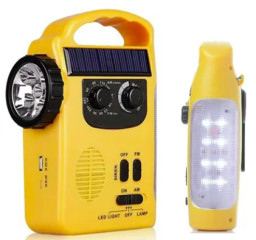 Latarka wielofunkcyjna Power bank na korbę ręczną / generator Dynamo / radio panel słoneczny USB